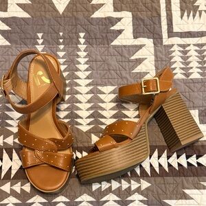 Studded Chunky Heel SZ 5.5